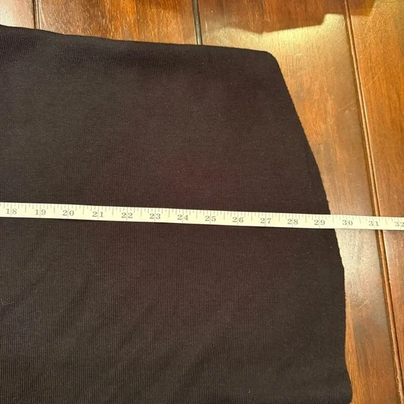 Size 2X Black sweater with Gold & silver crystal embellishment NWOT - Picture 9 of 11